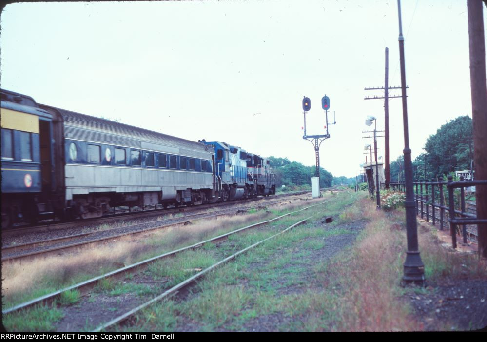 NJT train with NJDOT/CR power